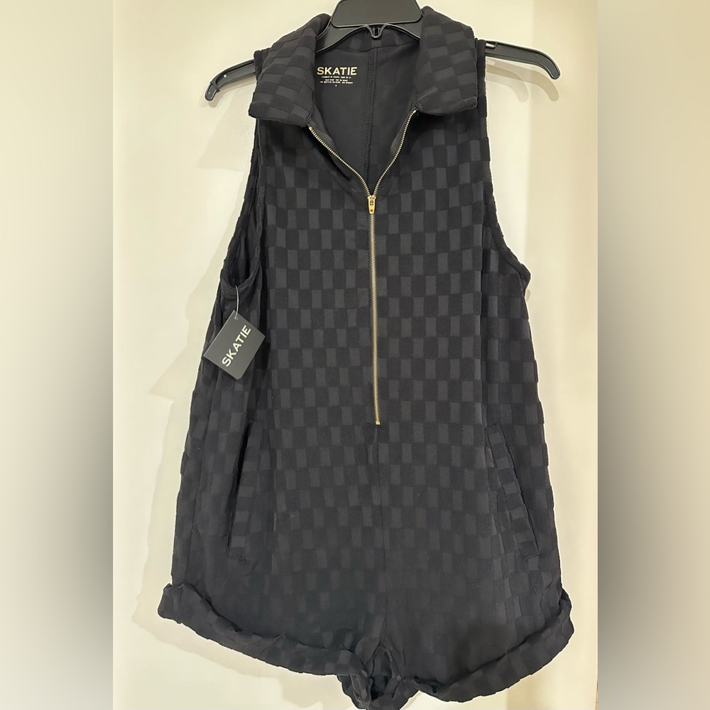 Skatie - cover up romper